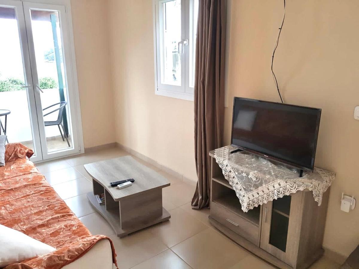 Votsalo Pool Apts Καλάμι Εξωτερικό φωτογραφία